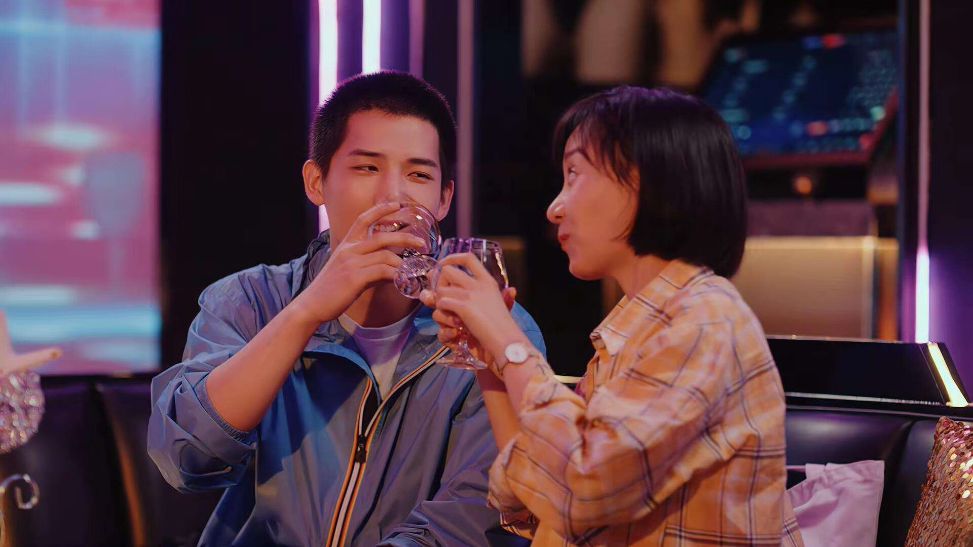 开云esports-_开幕式盛况：多彩舞台点亮运动激情_，精彩开幕式